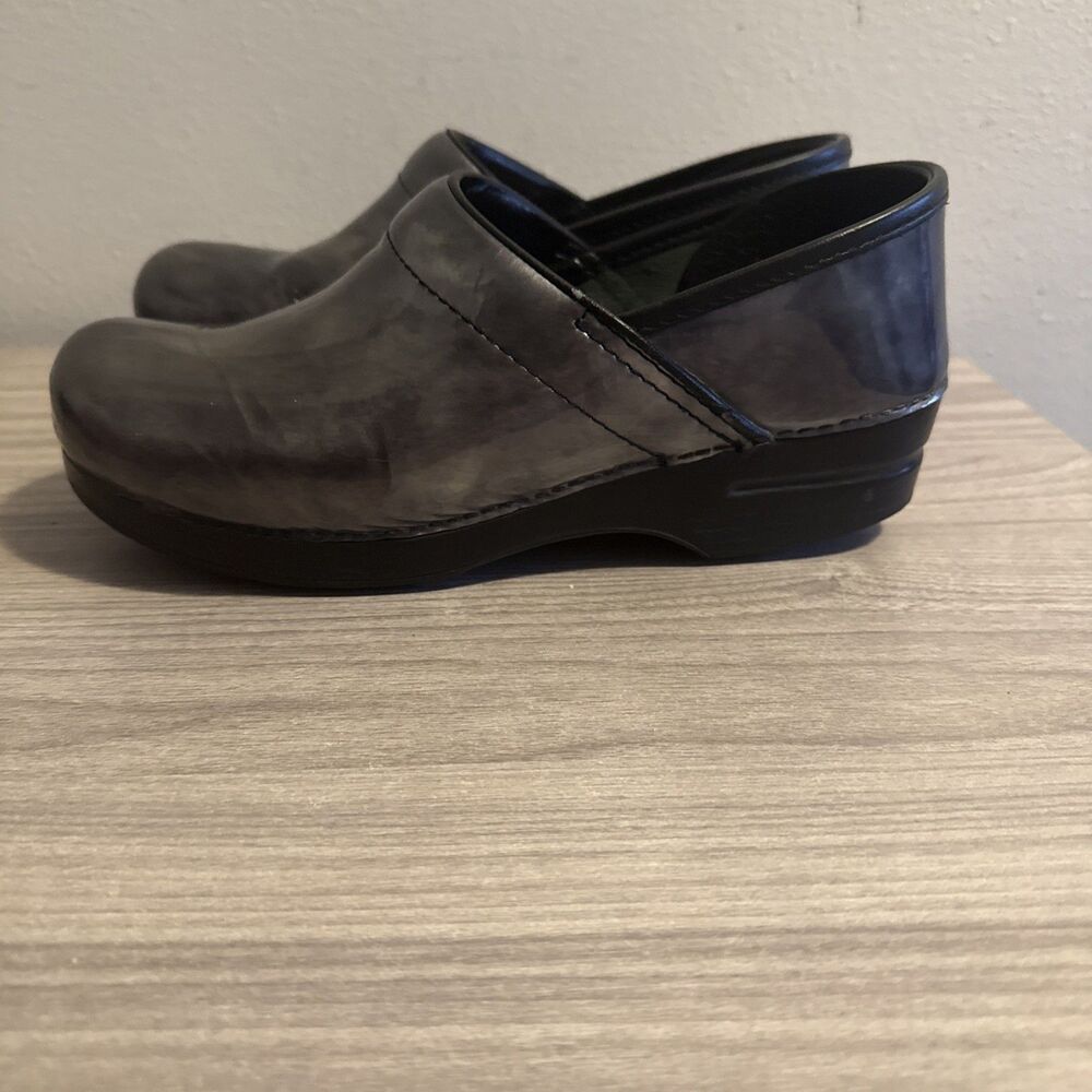DANSKO Professional Metalic Silver Fade Leather Clogs Sz 9-9.5 EU 40 Shoes - Picture 1 of 12